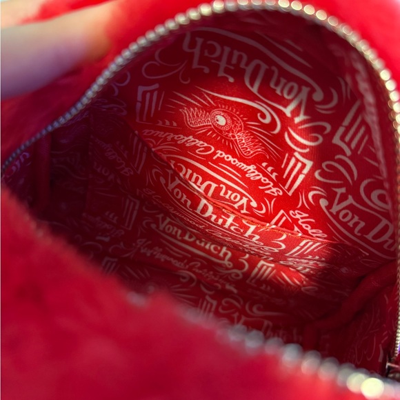 Von Dutch Red Furry Medium Size Purse, Adjustable Strap, Zip Closure, With Tags - Picture 9 of 13